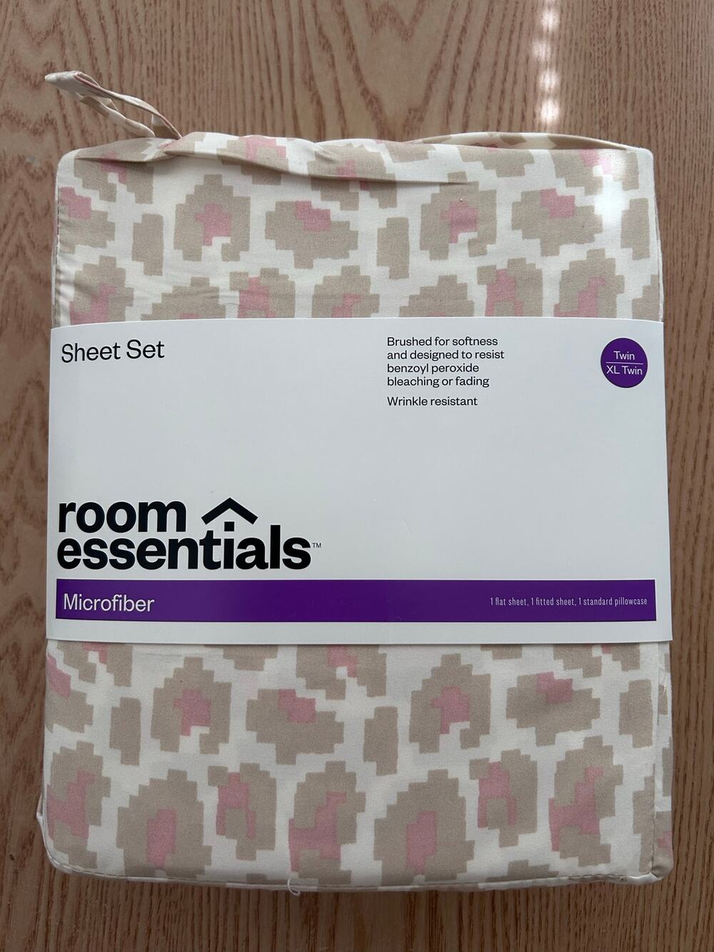 New Twin/Twin XL Microfiber Sheet Set Light Pink Animal Print 🐯Room Essentials
